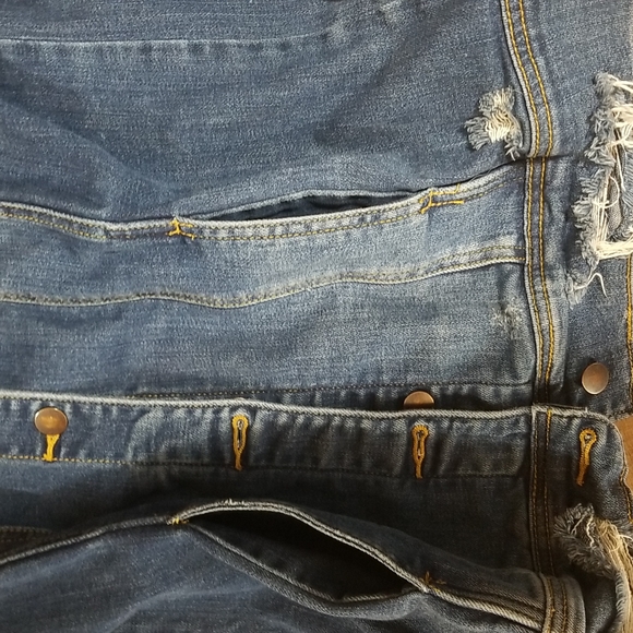 FOREVER  21 Six Button Tunic Length Distressed Jean Jacket w/ Hand Pockets - Picture 5 of 14